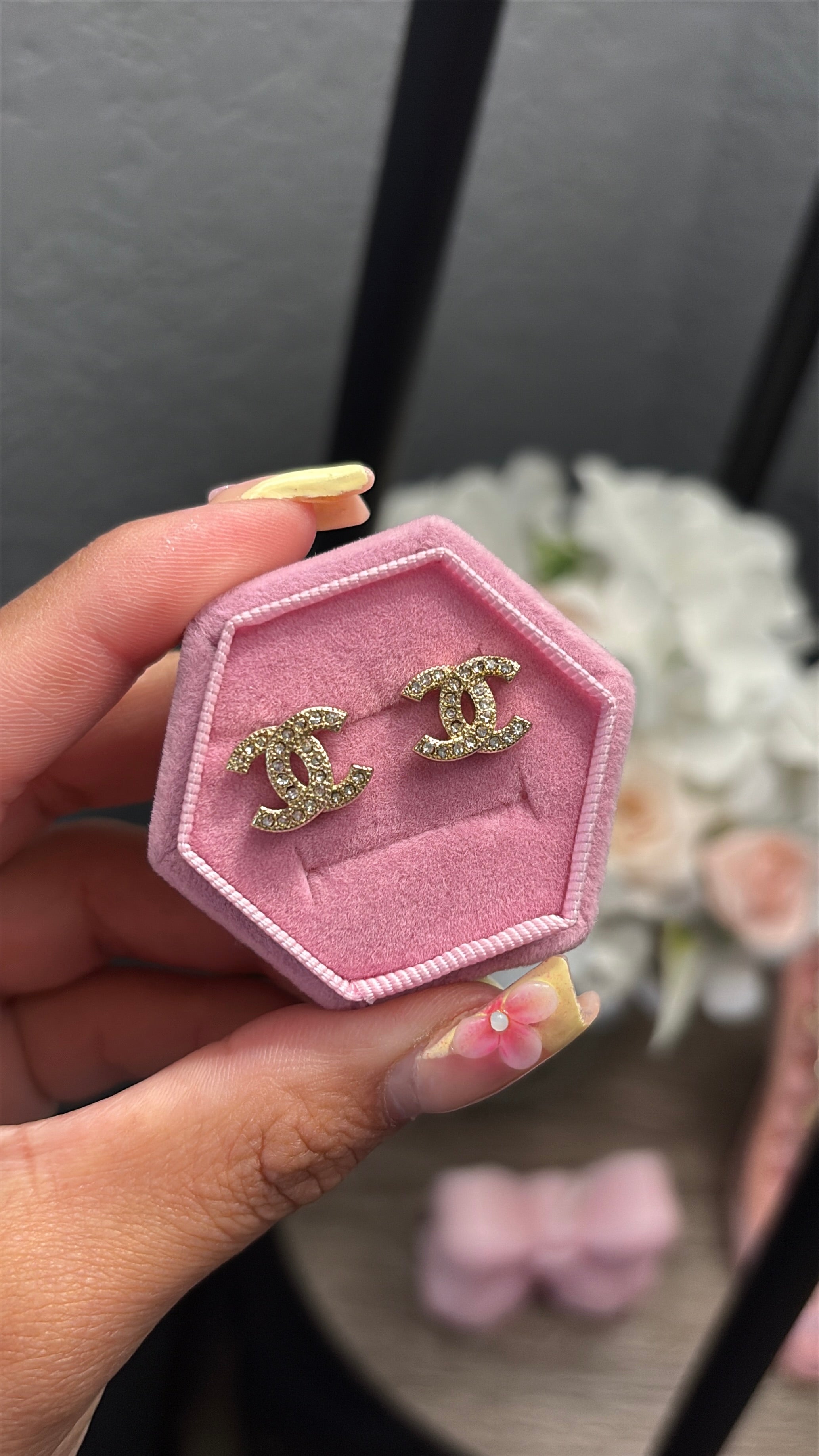 CC INSPIRED STUDS